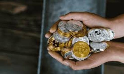 要理解tpWallet和tokenim之间的区别，我们需要从多个方面进行比较，包括它们的功能、用户体验、安全性、支持的资产类型和社区支持等。以下是这些方面的详细分析，帮助用户更好地选择适合他们需求的数字资产钱包。

什么是tpWallet？

tpWallet是一款专注于多链数字资产管理的钱包软件。它允许用户存储、转账和管理各种加密货币和代币。tpWallet的主要特点包括即时交易、用户友好的界面和强大的安全机制。它支持多种公链和代币，用户可以轻松在正常加密货币和特定项目的代币间进行转换。


什么是tokenim？

tokenim则是一款新兴的加密钱包，它致力于为用户提供去中心化的资产管理解决方案。tokenim结合了支持多种资产和交易功能，旨在为用户提供更加灵活的资产管理体验。它的特点包括去中心化交易、社区治理和多种交易选项。


核心功能比较

tpWallet与tokenim在核心功能方面存在一些显著的差异。tpWallet更注重用户的交易体验，提供易于使用的界面和即时交易功能。用户可以快速找到他们需要的功能，并迅速完成交易。而tokenim则专注于去中心化特点和社区参与，通过这些功能来增强用户体验和安全性。


用户体验

在用户体验上，tpWallet提供了更加直观的界面和简化的操作流程，使新手用户能迅速上手。而tokenim的去中心化特点则要求用户对区块链和加密货币有一定的了解，可能会给新手用户带来一定的学习曲线。tpWallet的界面设计更符合一般用户的使用习惯，而tokenim则更适合那些追求高阶功能和用户主动参与的用户。


安全性

安全性是加密钱包最重要的考虑因素之一。tpWallet通过多重加密技术和私钥管理来确保用户资产的安全。而tokenim在安全性上则更注重社区治理和去中心化，用户能参与到钱包的安全性设计和检验流程中。tpWallet可能吸引那些对安全性有高要求的用户，而tokenim则适合追求去中心化特性的用户。


支持的资产类型

tpWallet支持多种主流的数字资产，包括比特币、以太坊和众多主流代币。tokenim同样也如此，但它可能更专注于新兴项目的支持。对于需要频繁参与新项目的用户来说，tokenim的选择可能更具吸引力。


社区支持

两款钱包在社区支持方面也有区别。tpWallet由于其易用性，吸引了更多普通用户，而tokenim则建立了一个活跃的社区，用户能够在这里讨论项目进展、分享心得，从而推动项目的发展。社区的存在可以为用户提供更多的支持与资源。


总结

综上所述，tpWallet和tokenim是两款各有特点的数字资产钱包。tpWallet适合那些追求直观界面和快速交易的用户，而tokenim则更适合有经验的用户，他们希望通过去中心化特点参与项目的治理和发展。用户可以根据自己的需求进行选择，确保自己的数字资产管理体验获得最佳效果。


常见问题解答

1. tpWallet是否支持所有主要的加密货币？
2. tokenim如何确保用户资产的安全性？
3. qtWallet和tokenim的手续费有什么区别？
4. 用户如何在tpWallet和tokenim之间进行资产转移？
5. tokenim的去中心化特性如何影响用户体验？
6. tpWallet是否支持NFT及其交易？
7. 如何选择最适合自己的数字资产钱包？


每个问题后续都将进行详细的解答，帮助用户深入理解这两款钱包的特点和选择依据。